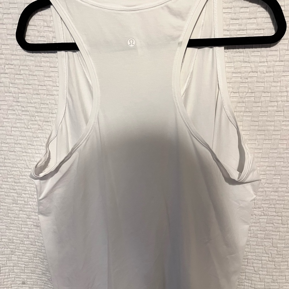 Lululemon tank